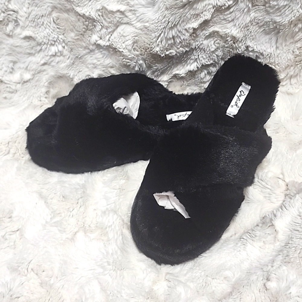 New! Women's Black Faux Fur Slippers - Various Sizes